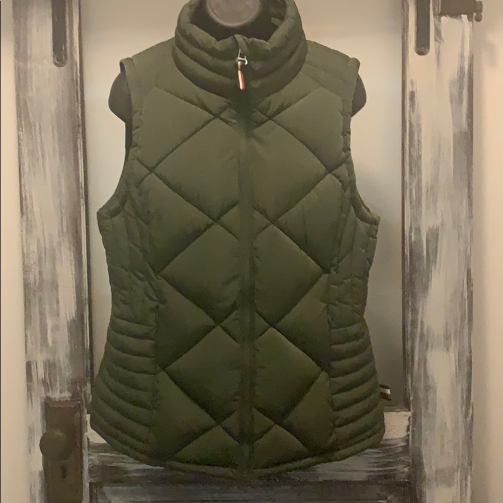 Tommy Hilfiger Green Puffer Vest size Medium